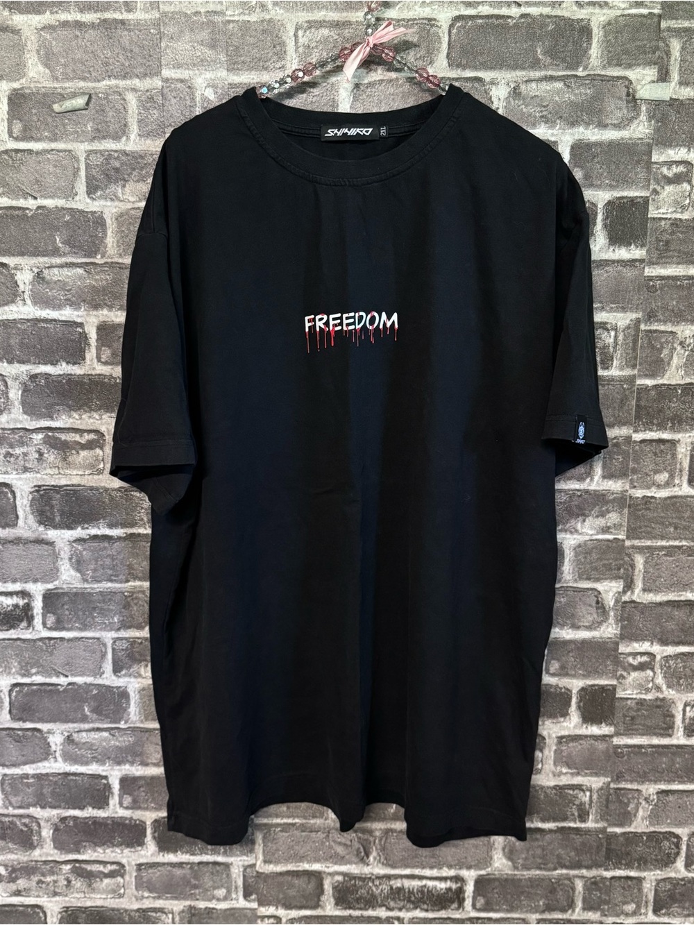 Shihiko graphic tee shirt white Freedom